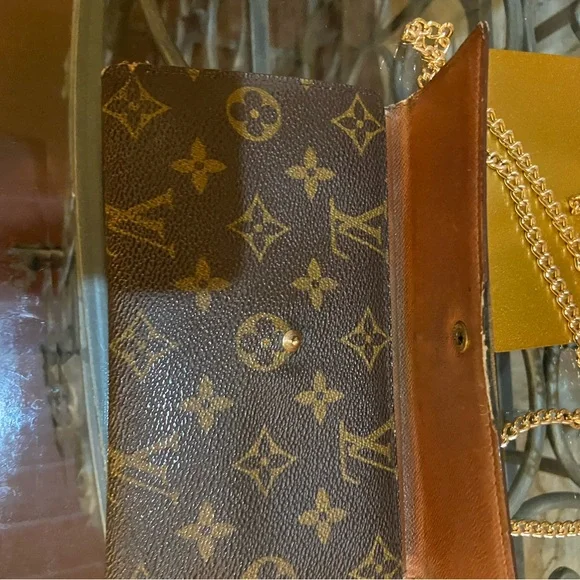 Louis Vuitton Brown Monogram Wallet Shoulder Bag - Picture 6 of 12